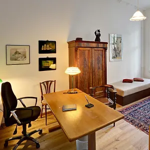 dunckerstr.find-berlin-hotels.com/